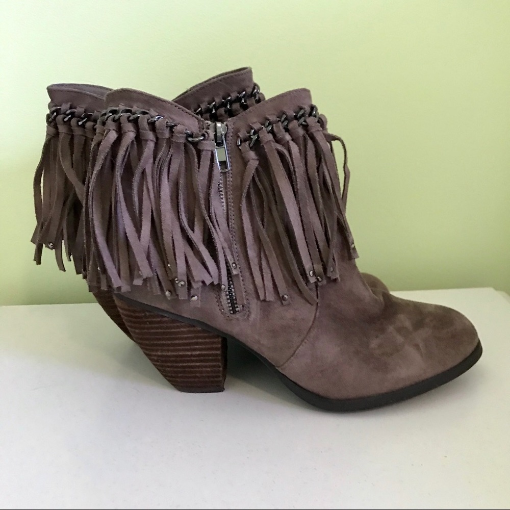 ❗️DONATING TMRW Fringe Booties